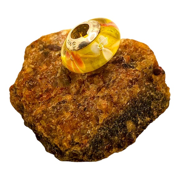 Halia sterling silver glass bead charm - Picture 1 of 3